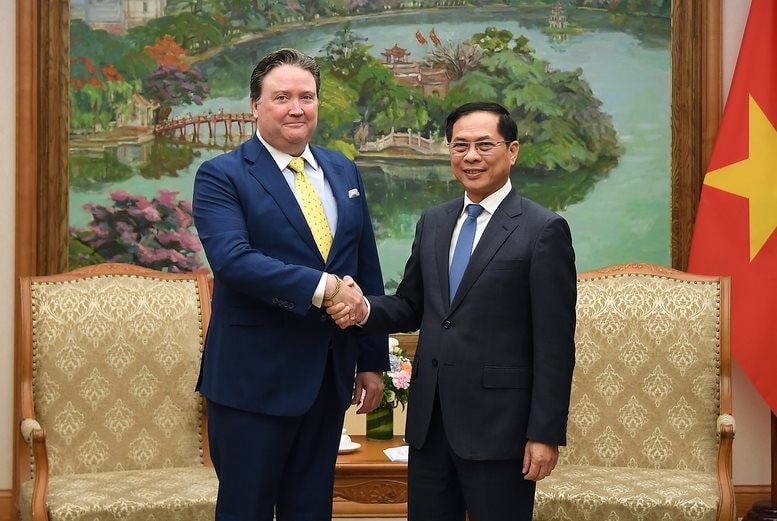 Đại sứ Mỹ: Tổng Bí thư Tô Lâm là lãnh đạo nước ngoài đầu tiên Tổng thống Trump điện đàm sau công bố áp thuế - 1 Đại sứ Mỹ: Tổng Bí thư Tô Lâm là lãnh đạo nước ngoài đầu tiên Tổng thống Trump điện đàm sau công bố áp thuế - 1