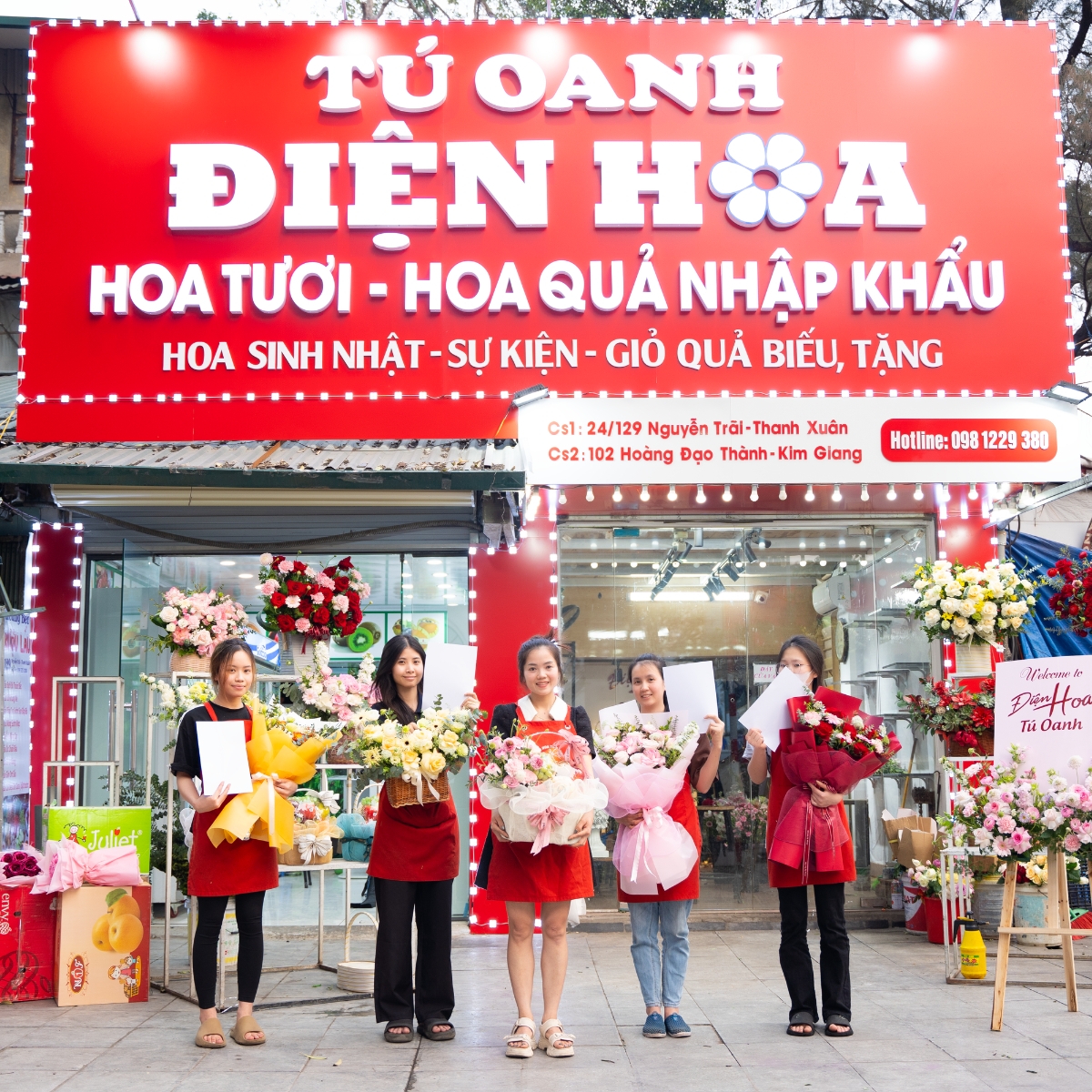 Khóa học cắm hoa mở shop thực chiến tại Điện hoa Tú Oanh - 2 Khóa học cắm hoa mở shop thực chiến tại Điện hoa Tú Oanh - 2