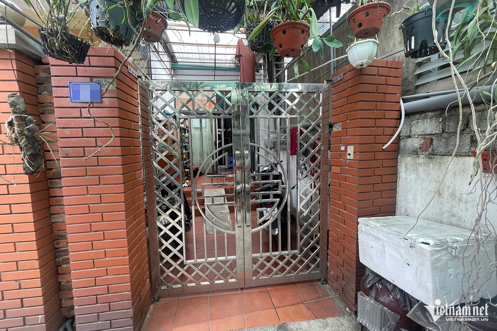 Vụ bắt ma túy ở Quảng Ninh: 'Vỏ bọc' của Bùi Đình Khánh qua lời kể hàng xóm - 1 Vụ bắt ma túy ở Quảng Ninh: 'Vỏ bọc' của Bùi Đình Khánh qua lời kể hàng xóm - 1