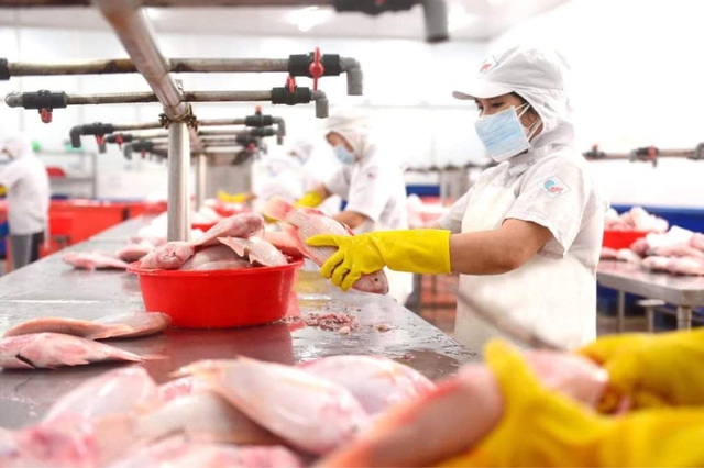 Vì sao dịp 30-4 và 1-5 nhiều nơi nghỉ lễ 5 ngày liên tiếp, có nơi chỉ nghỉ 2 ngày? Vì sao dịp 30-4 và 1-5 nhiều nơi nghỉ lễ 5 ngày liên tiếp, có nơi chỉ nghỉ 2 ngày?