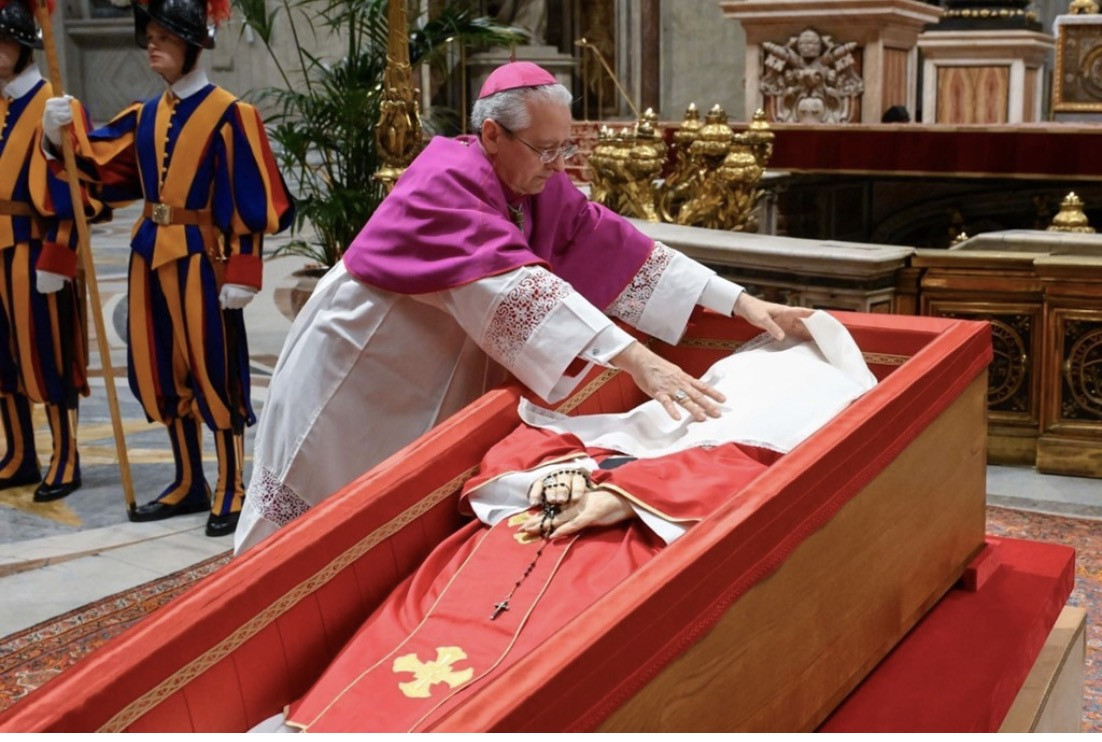Hình ảnh Rome trước giờ cử hành tang lễ của Giáo hoàng Francis Hình ảnh Rome trước giờ cử hành tang lễ của Giáo hoàng Francis