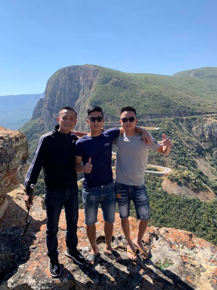Thay đổi trong team Quang Linh Vlogs gây tranh cãi, người khởi xướng phải làm gấp 1 việc xoa dịu? - 4 Thay đổi trong team Quang Linh Vlogs gây tranh cãi, người khởi xướng phải làm gấp 1 việc xoa dịu? - 4