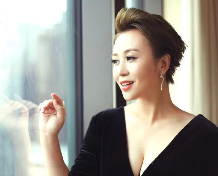 'Nữ hoàng phòng vé' khóc lóc đòi 'cạch mặt' bạn diễn vì 1 hành động đi quá giới hạn - 1 'Nữ hoàng phòng vé' khóc lóc đòi 'cạch mặt' bạn diễn vì 1 hành động đi quá giới hạn - 1