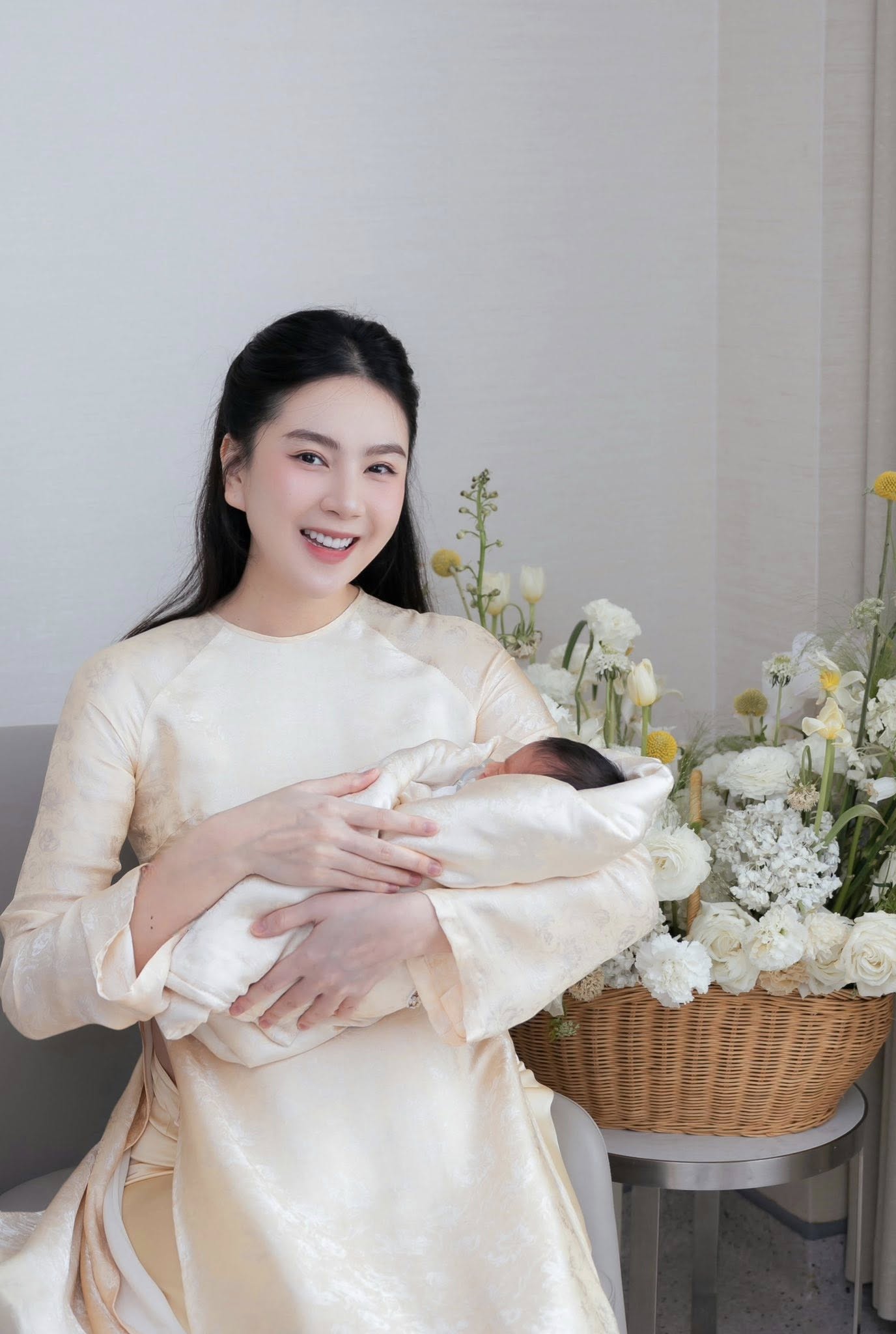 Puka lên tiếng làm rõ sự thật bức ảnh gây tranh cãi 'dàn dựng quá đà' khi sinh con đầu lòng - 9 Puka lên tiếng làm rõ sự thật bức ảnh gây tranh cãi 'dàn dựng quá đà' khi sinh con đầu lòng - 9