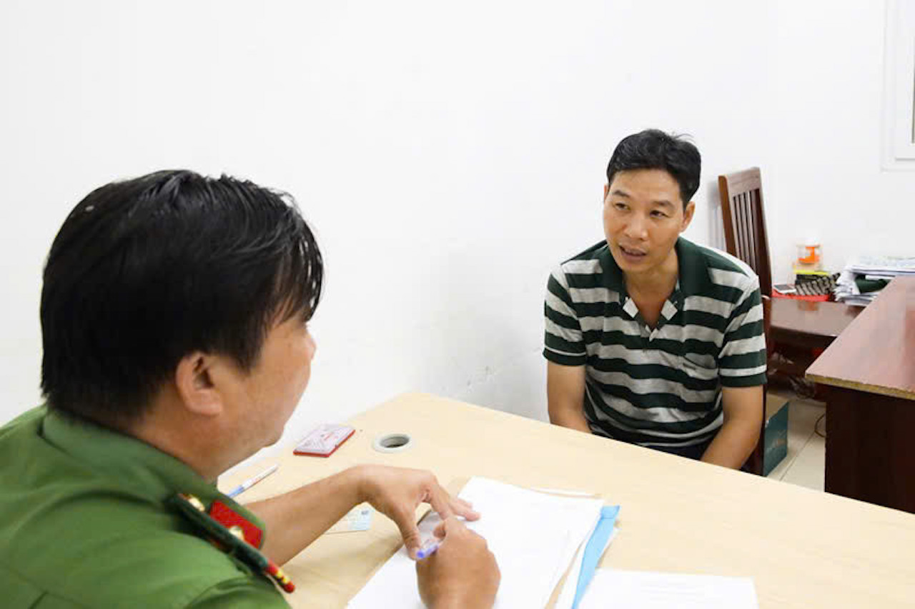 Người đàn ông bẻ cần gạt nước ở Cần Thơ đối diện mức phạt nào? Người đàn ông bẻ cần gạt nước ở Cần Thơ đối diện mức phạt nào?