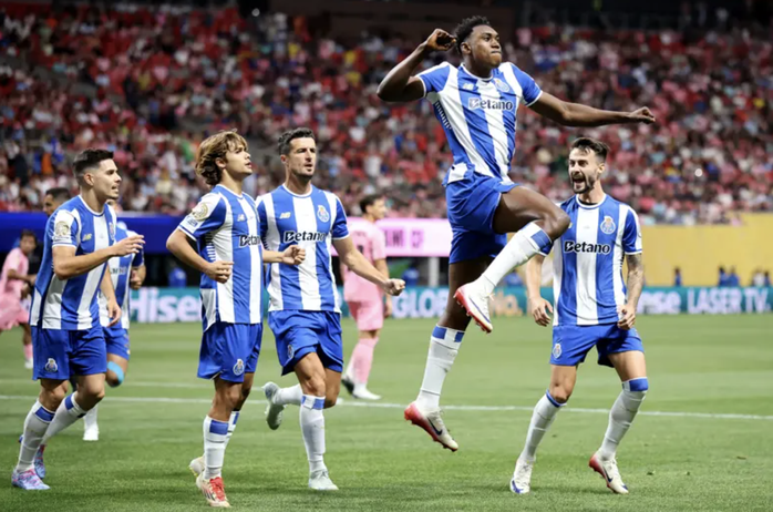 Siêu phẩm của Messi giúp Inter Miami lập kỳ tích ở FIFA Club World Cup - 2 Siêu phẩm của Messi giúp Inter Miami lập kỳ tích ở FIFA Club World Cup - 2