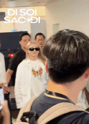 'Chị đại' CL (2NE1) 'thở cũng ngầu' đổ bộ Nội Bài, idol người Việt Hanbin (TEMPEST) đi giữa biển fan gây choáng! - 3