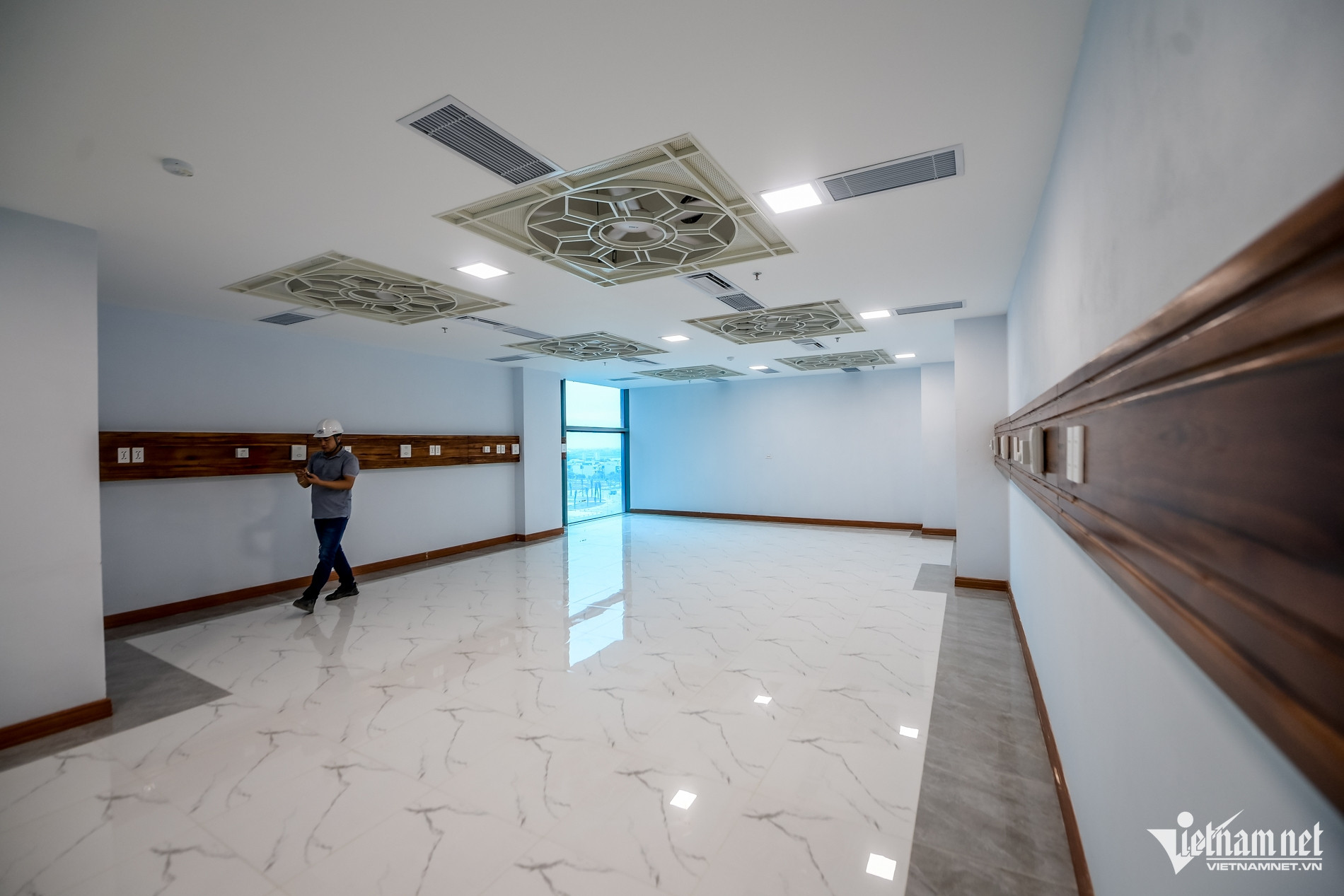 Bệnh viện nghìn tỷ có sân đỗ trực thăng sắp hoạt động sau 18 năm khởi công - 8