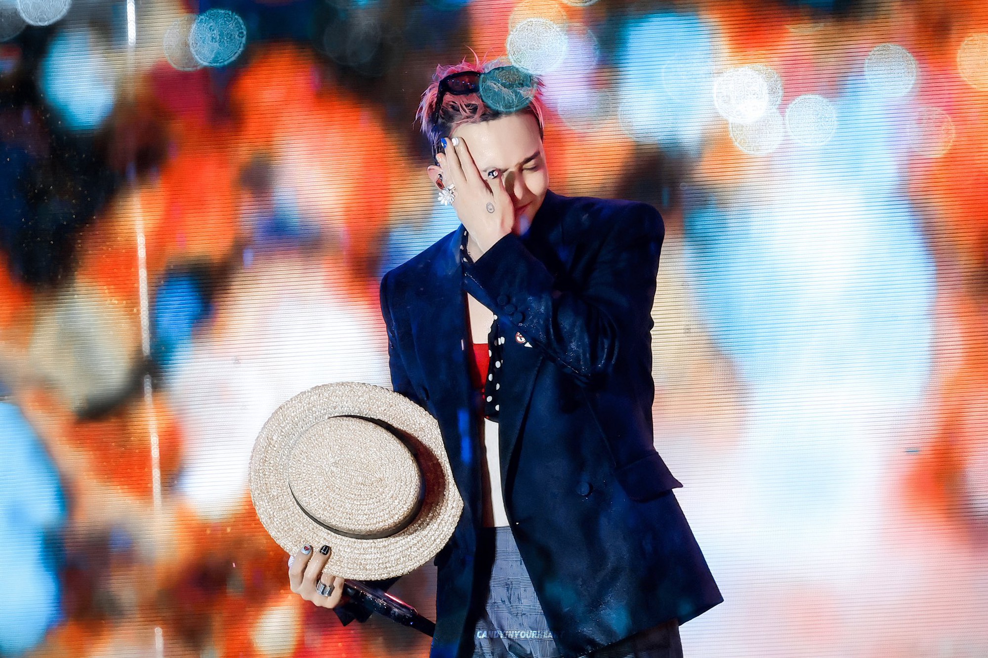G-Dragon có động thái ngầm xác nhận concert tại Hà Nội cuối năm nay! G-Dragon có động thái ngầm xác nhận concert tại Hà Nội cuối năm nay!