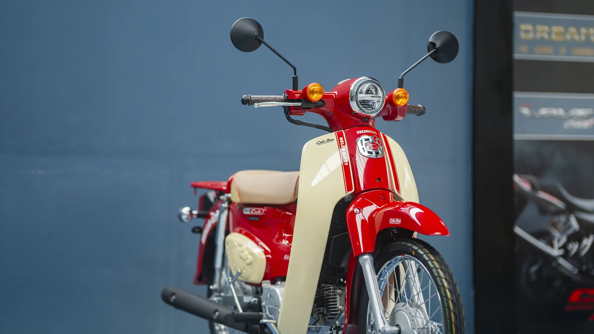 Honda Super Cub bản giới hạn được đưa về Việt Nam - 14