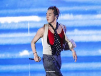 Tranh cãi thái độ của G-Dragon tại sân Mỹ Đình